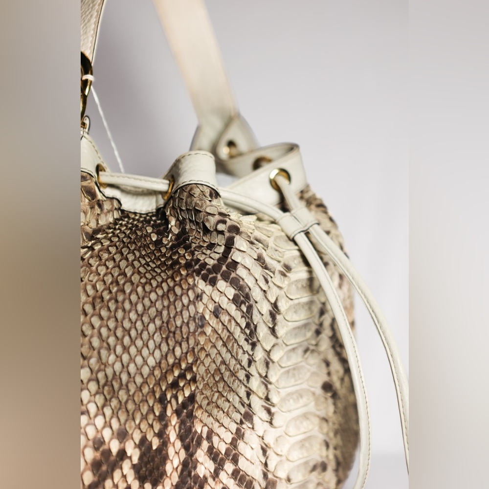 Gucci Tawny Python Interlocking Shoulder Bucket B… - image 4